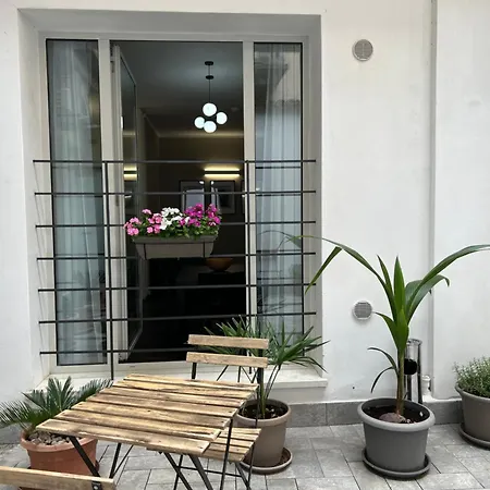 Tezone Seven Apartment
